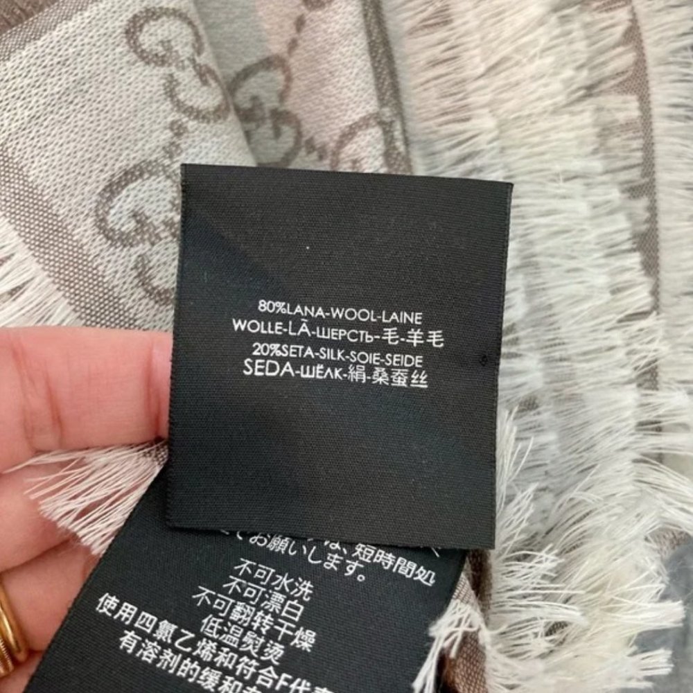 NWT Gucci GG taupe/beige wool & silk scarf - Picture 6 of 10
